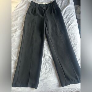 Aritzia Effortless Pant